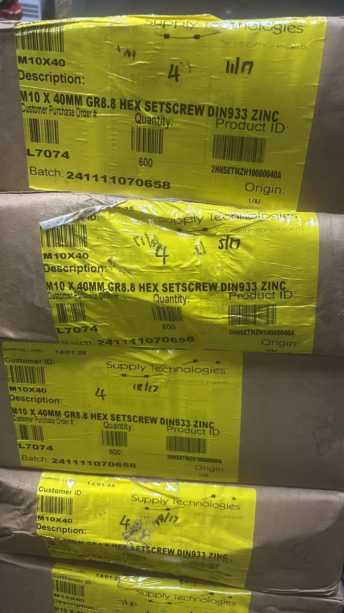 M10 x 40mm bolts - Image 4