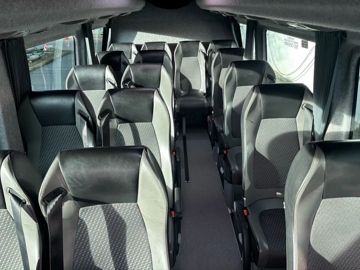 16 seater large boot tour spec - Image 2