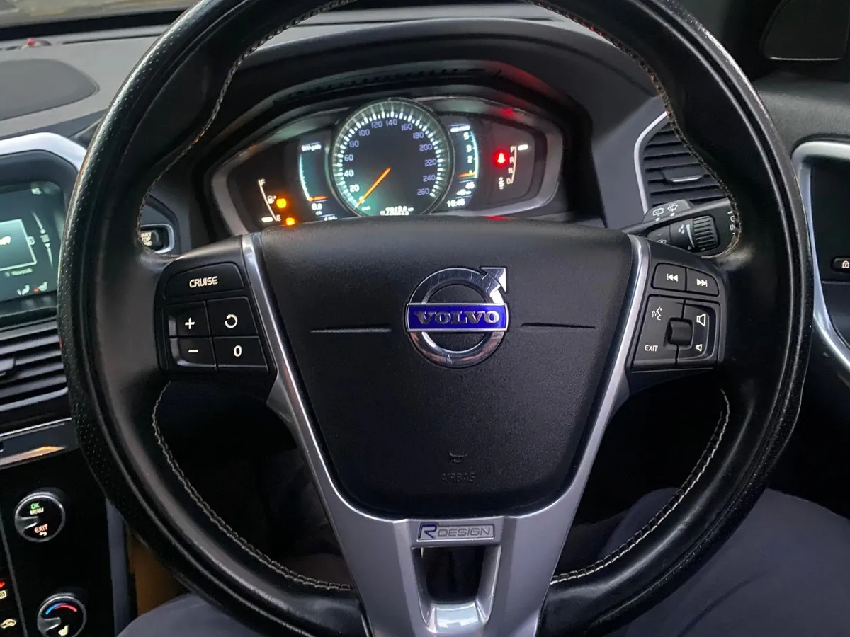 Volvo XC60 2016 - Image 4