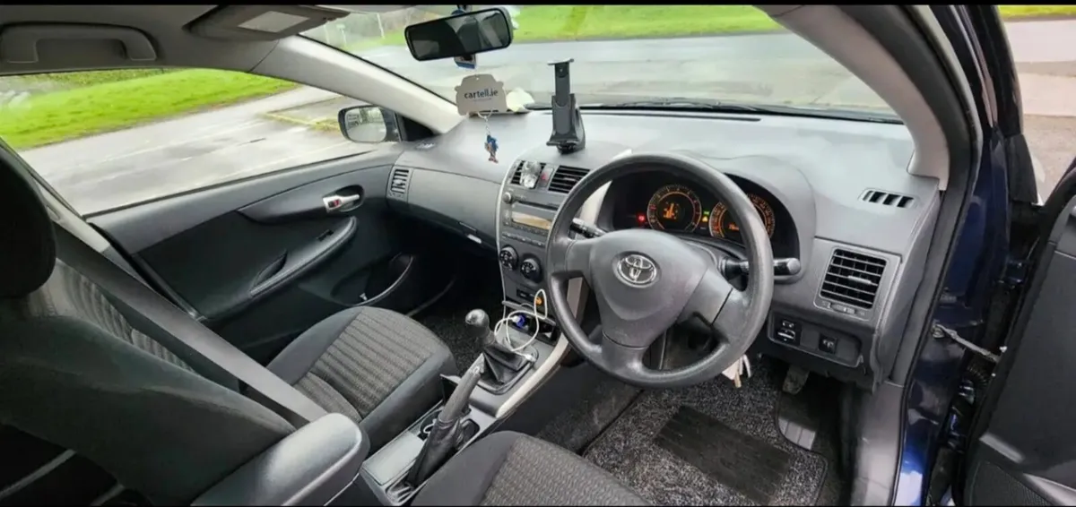 Toyota Corolla 2007 petrol - Image 4