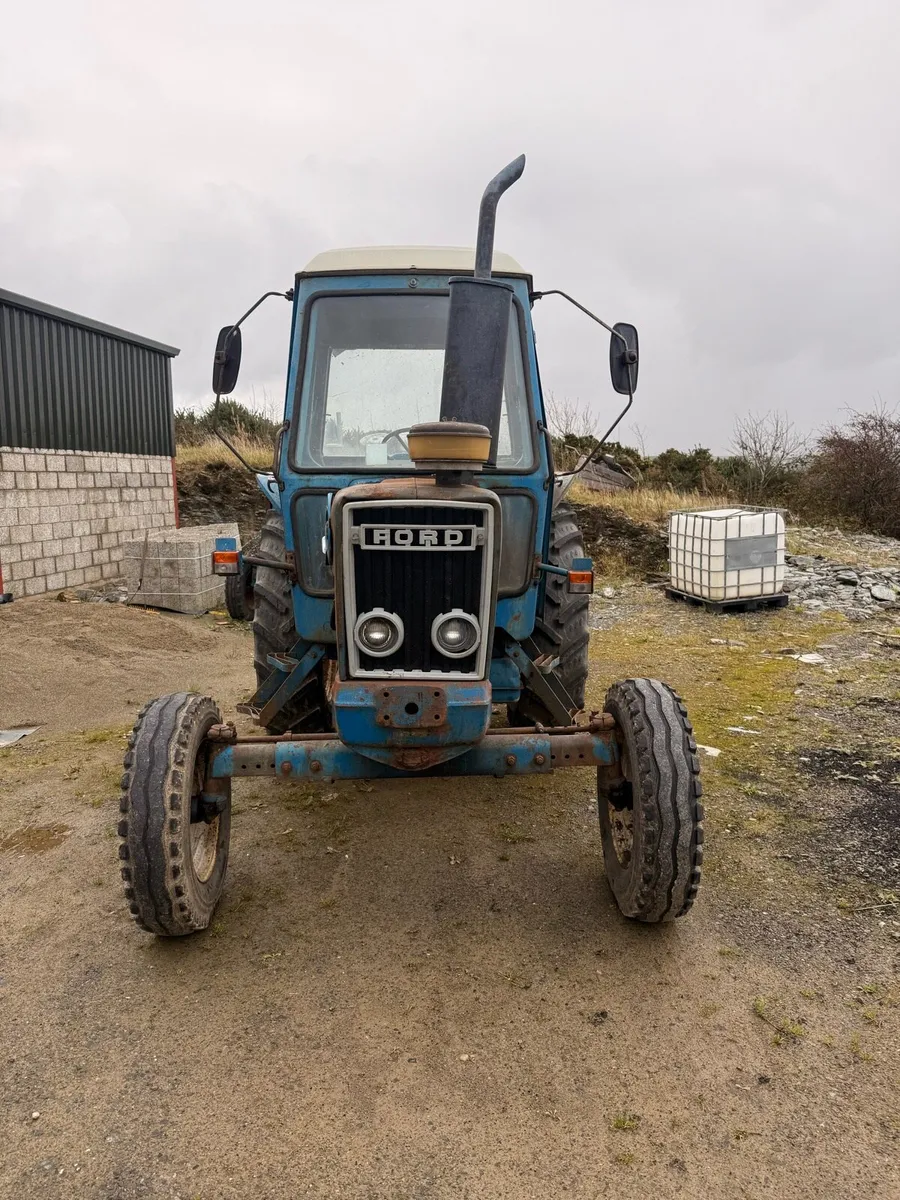 Ford 7600 - Image 2