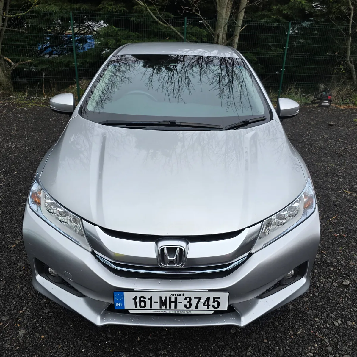 Honda Grace 2016 Automatic Hybrid Low Miles - Image 2