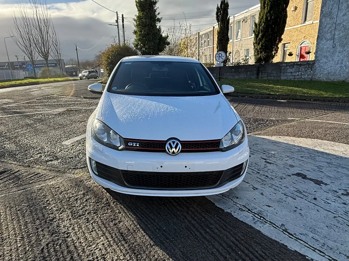 Volkswagen Golf Gti 2010 77,000 kms - Image 3