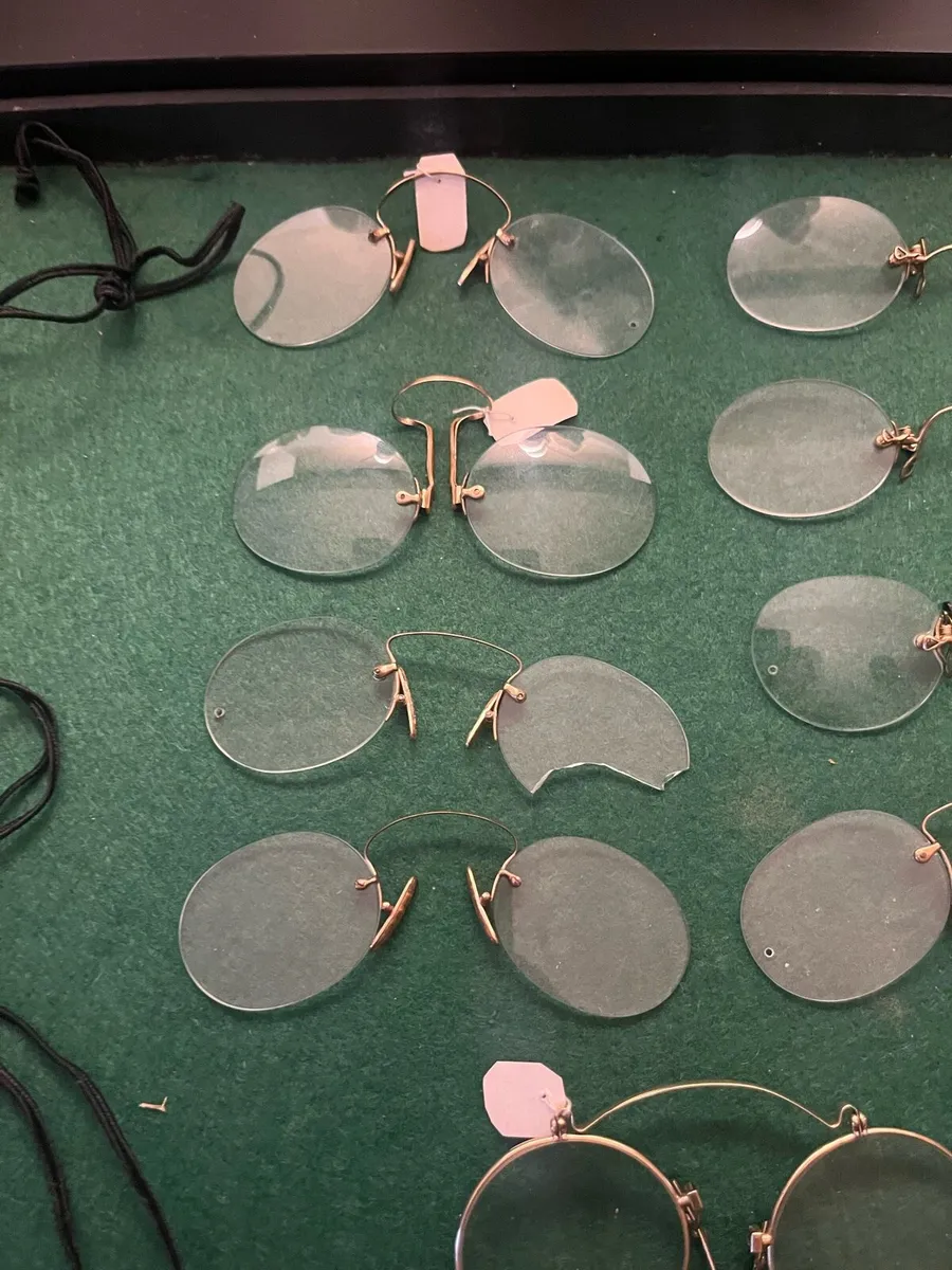 Antique Gold Plated Frameless Glasses x8 - Image 2