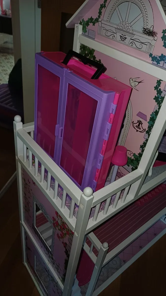 Dolls house - Image 3