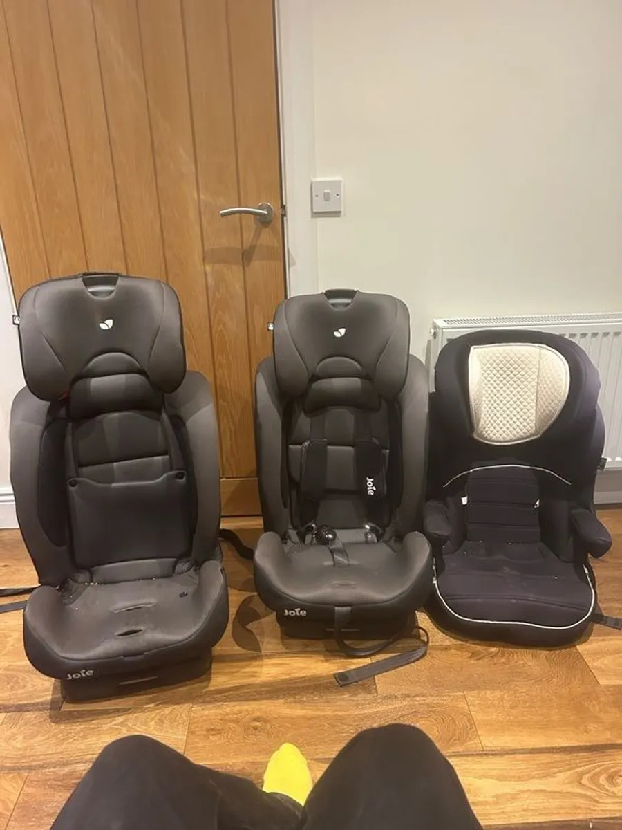 Car Seats - Image 1