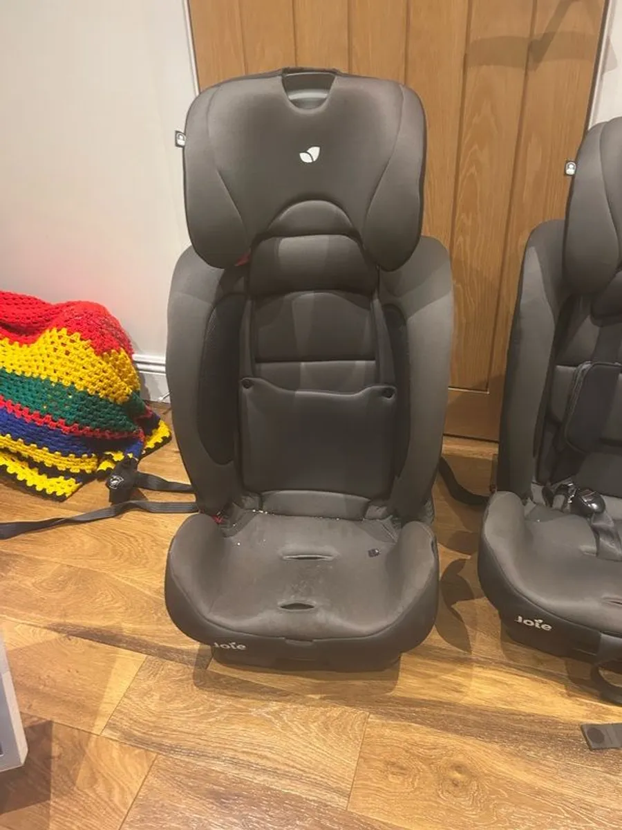 Car Seats - Image 3