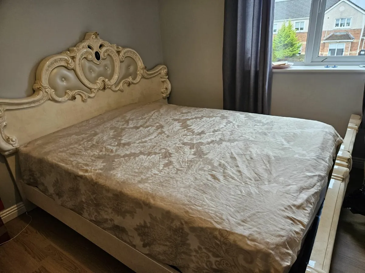 Luxury Cream Bedroom Set - Image 1