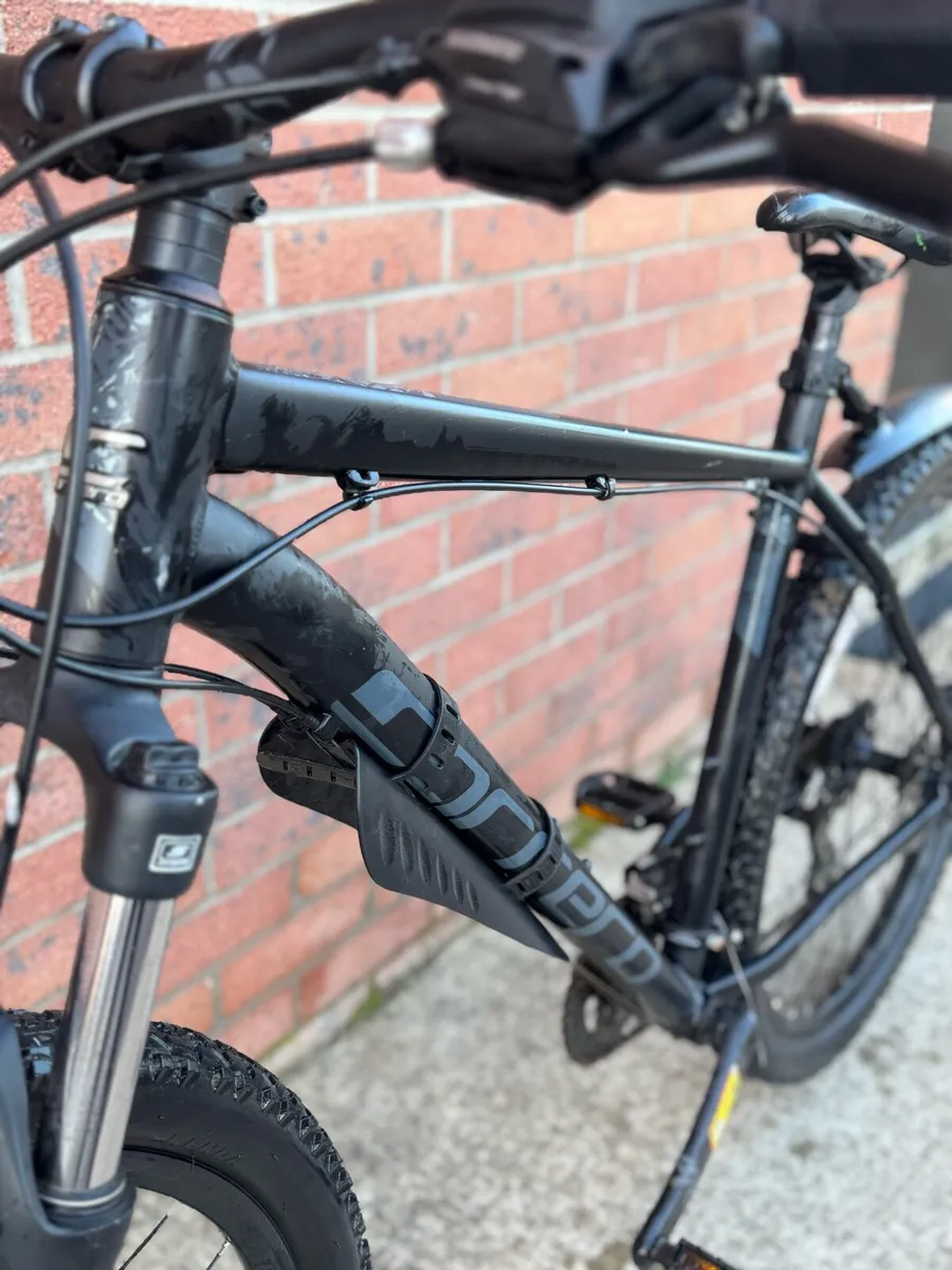 Carrera Vengeance Mountain Bike - Image 3