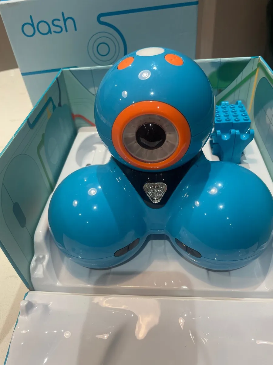 Robot (Dash wonder workshop) - Image 2