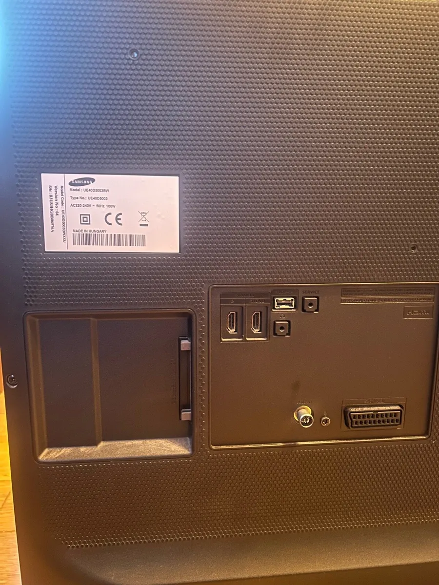 Samsung 40 inch TV. Not smart - Image 2