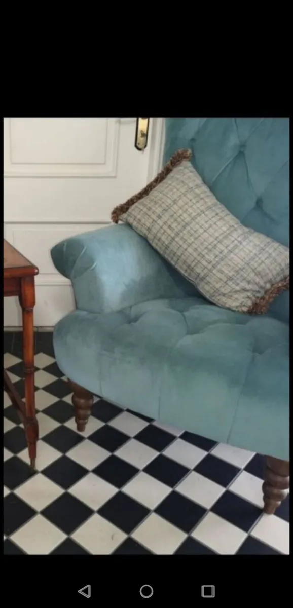 **CLEARANCE** Stunning Brand New Alexander & James - Image 1