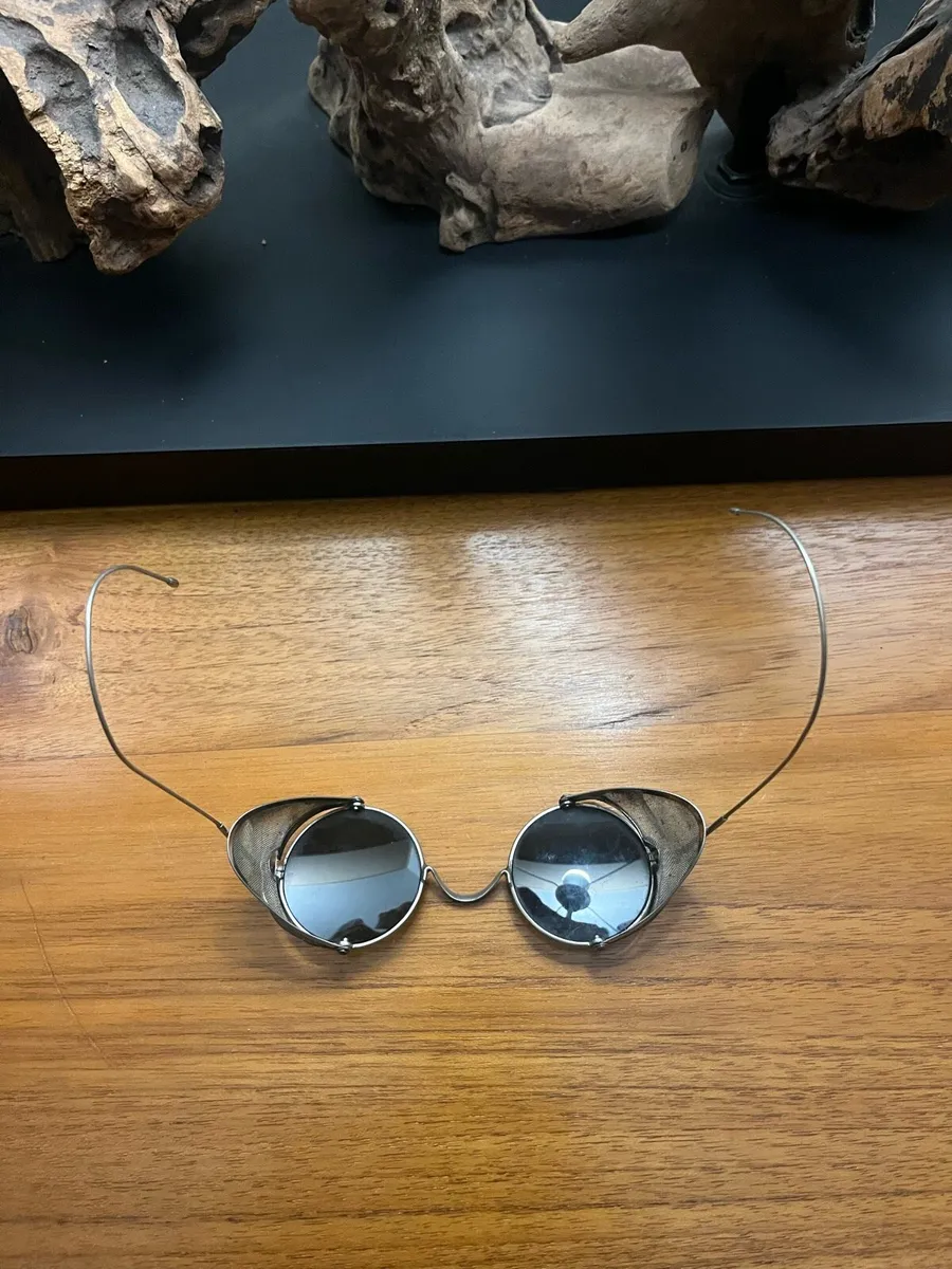 Antique Side Shielded Motoring Glasses Cork - Image 3