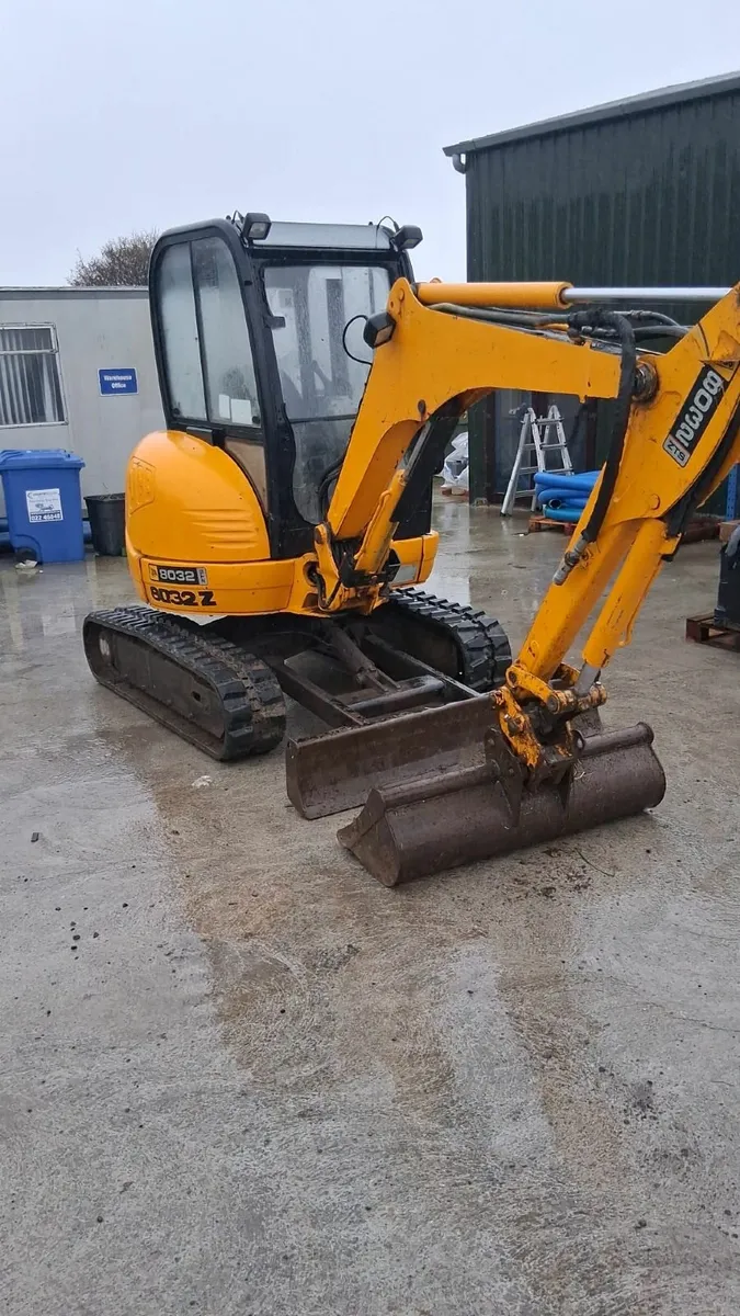 Mini digger - Image 2