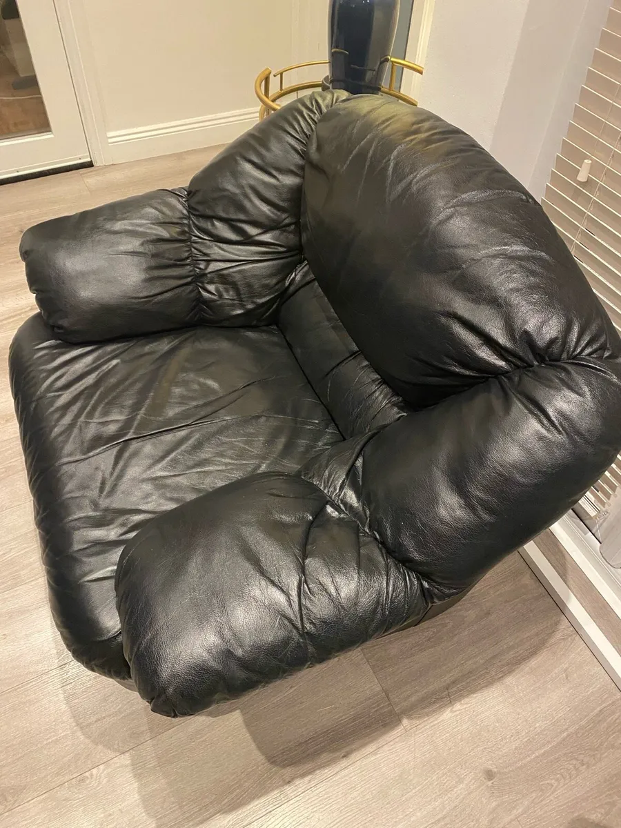Black leather armchair - Image 3