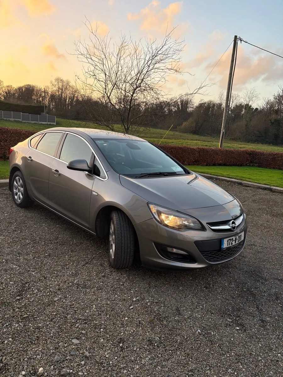 Opel Astra - Image 1