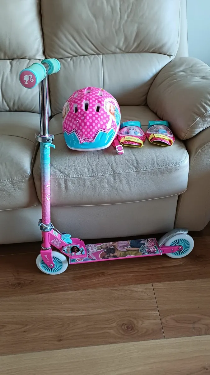 Barbie scooter - Image 2