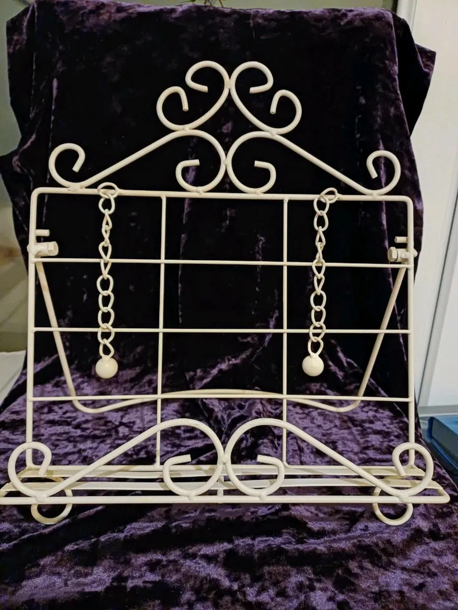 Fruit basket and book holder - Image 2