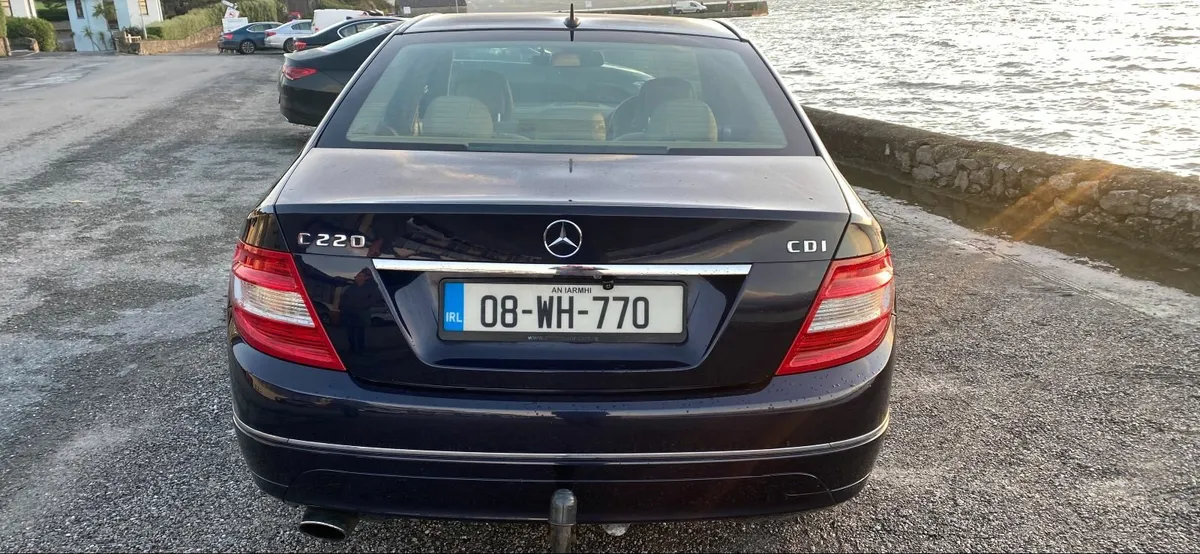 Mercedes-Benz C-Class CDI 2.1L Diesel 2008 - Image 3