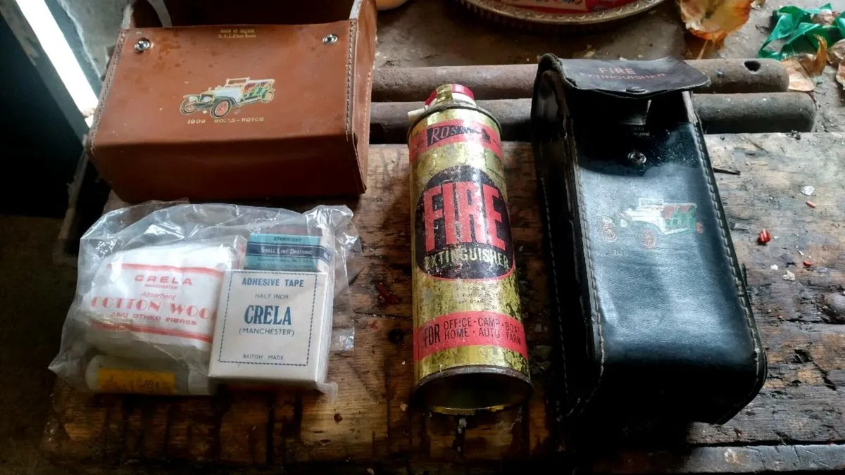 1967 car accessories - Image 2