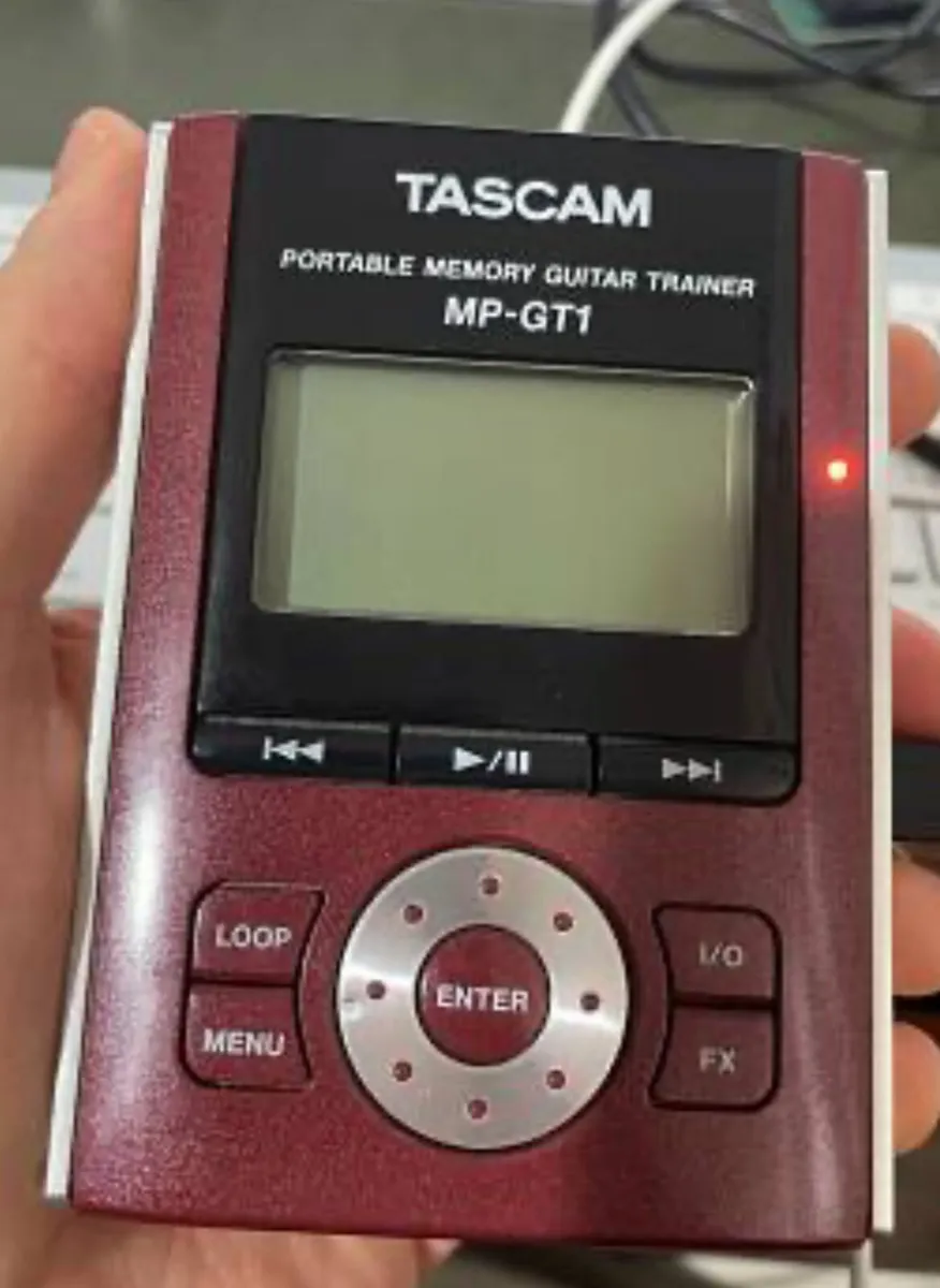 Tascam MP-GT1 MP3 Guitar Trainer