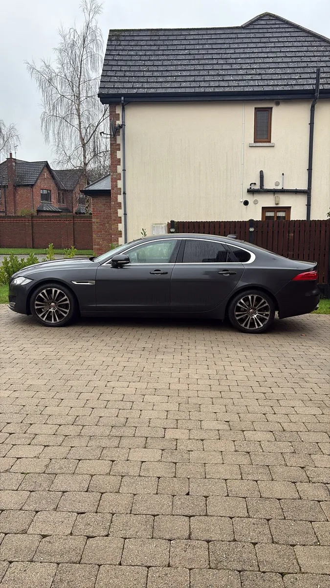 Jaguar XF 2016 For Parts - Image 3