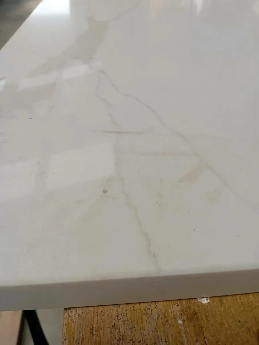 Quarts 1850longx600 work top - Image 2