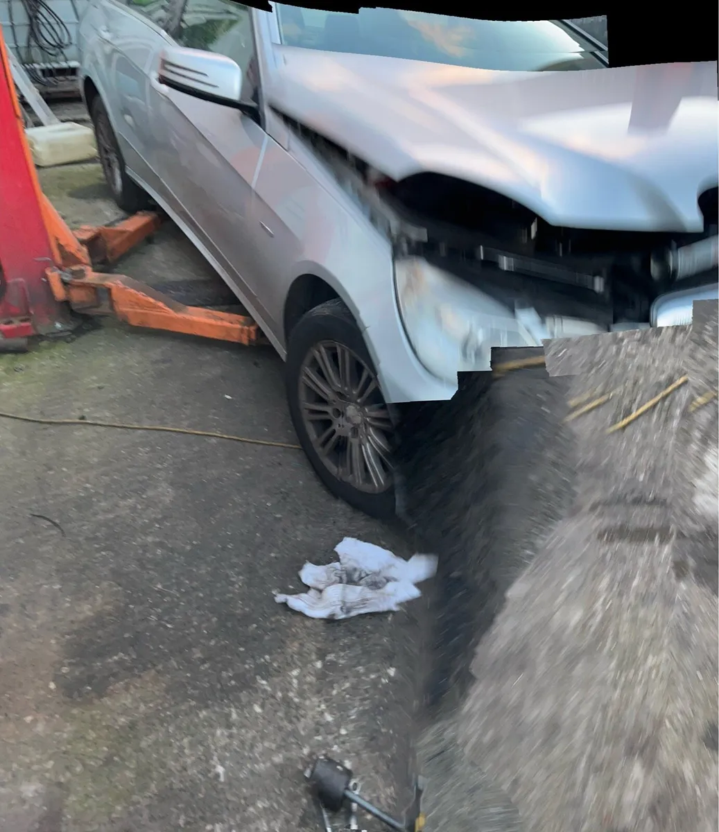 Mercedes Eclass - Image 2