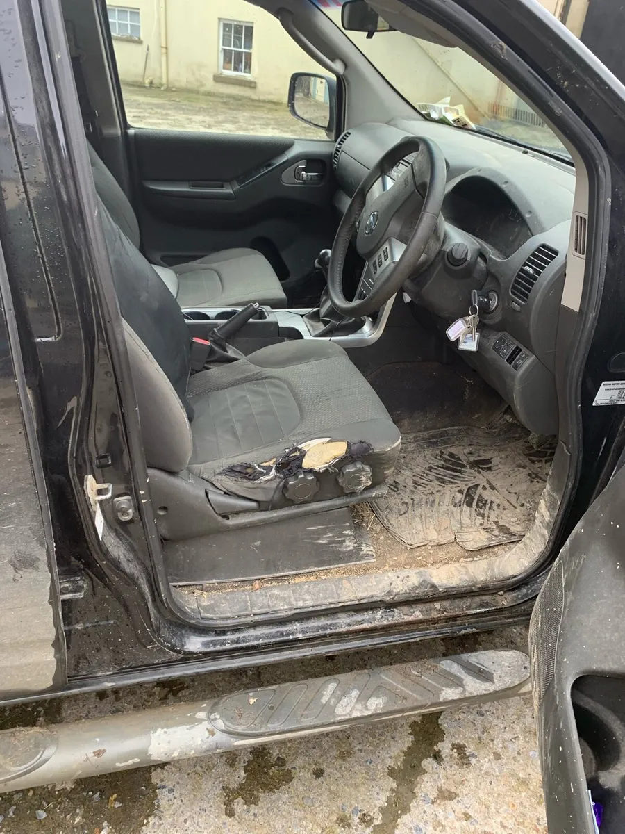 Nissan navara - Image 4
