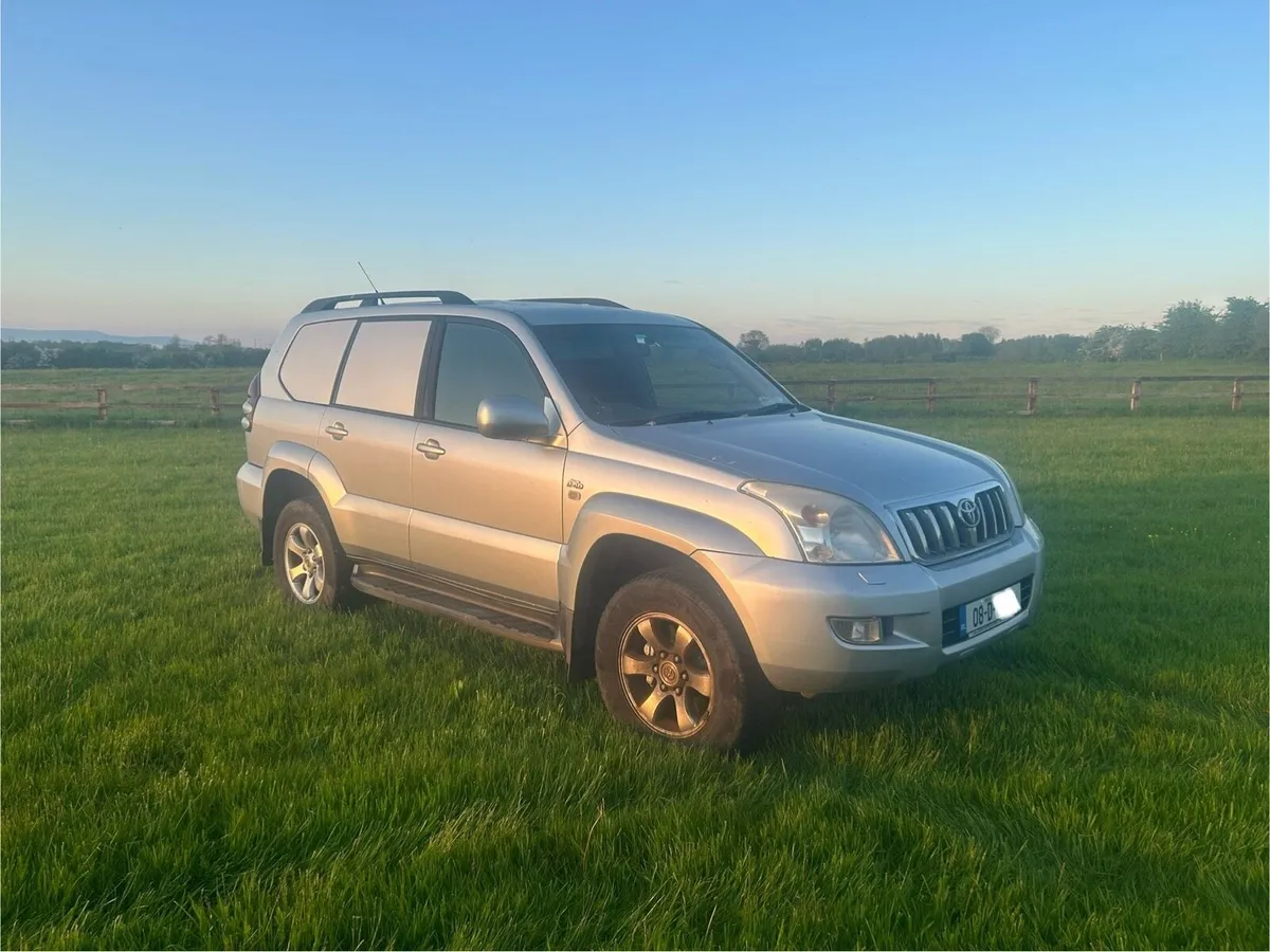 Toyota Land Cruiser - Image 2