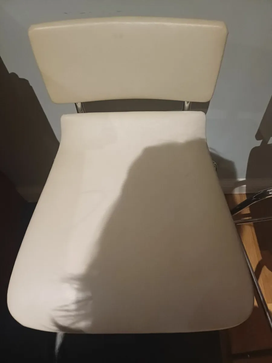 Kitchen stools - Image 3