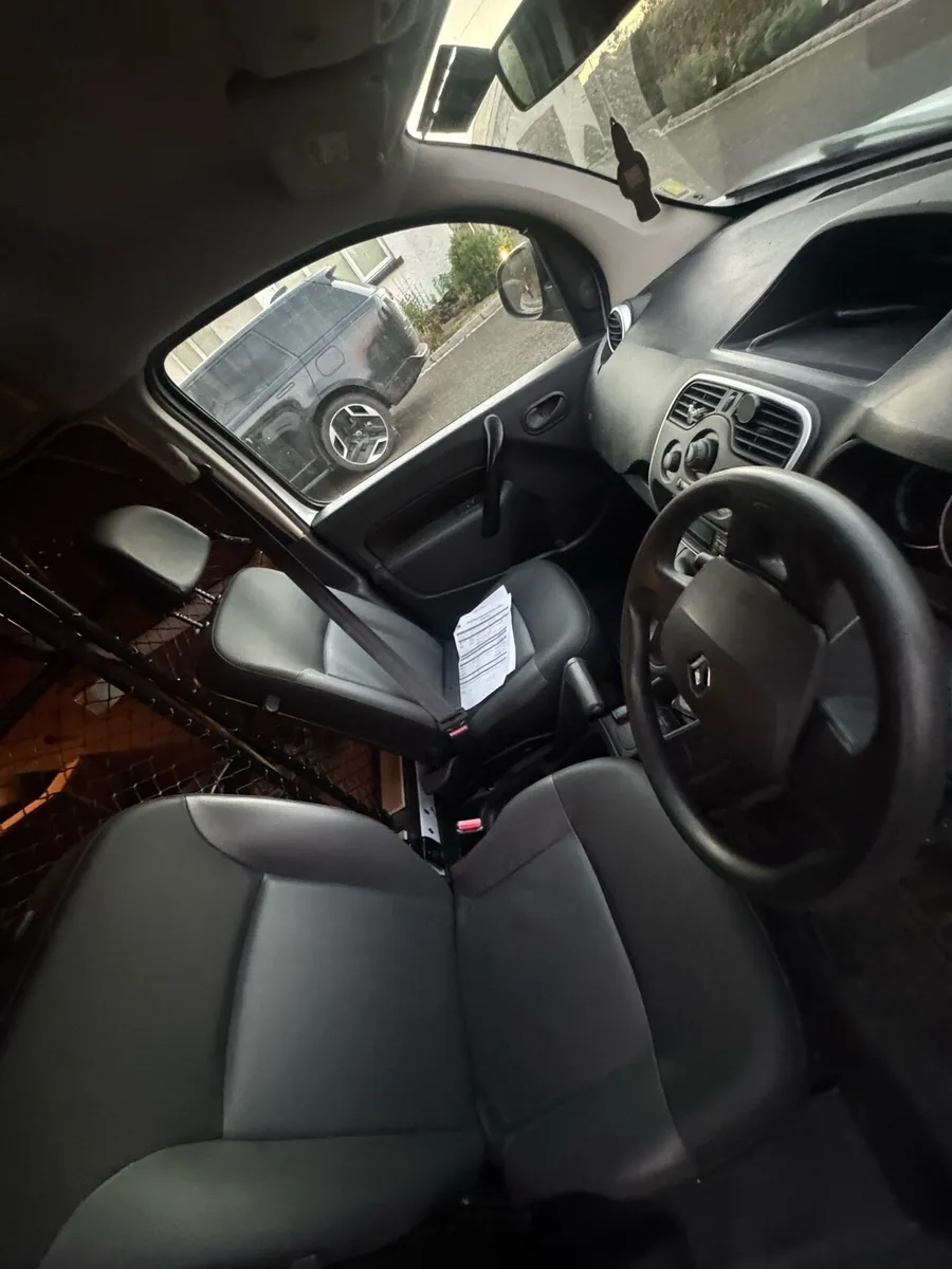 212 Electric Long Wheel base Van - Image 2