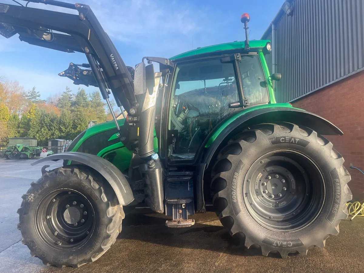 2019 valtra n174a - Image 2