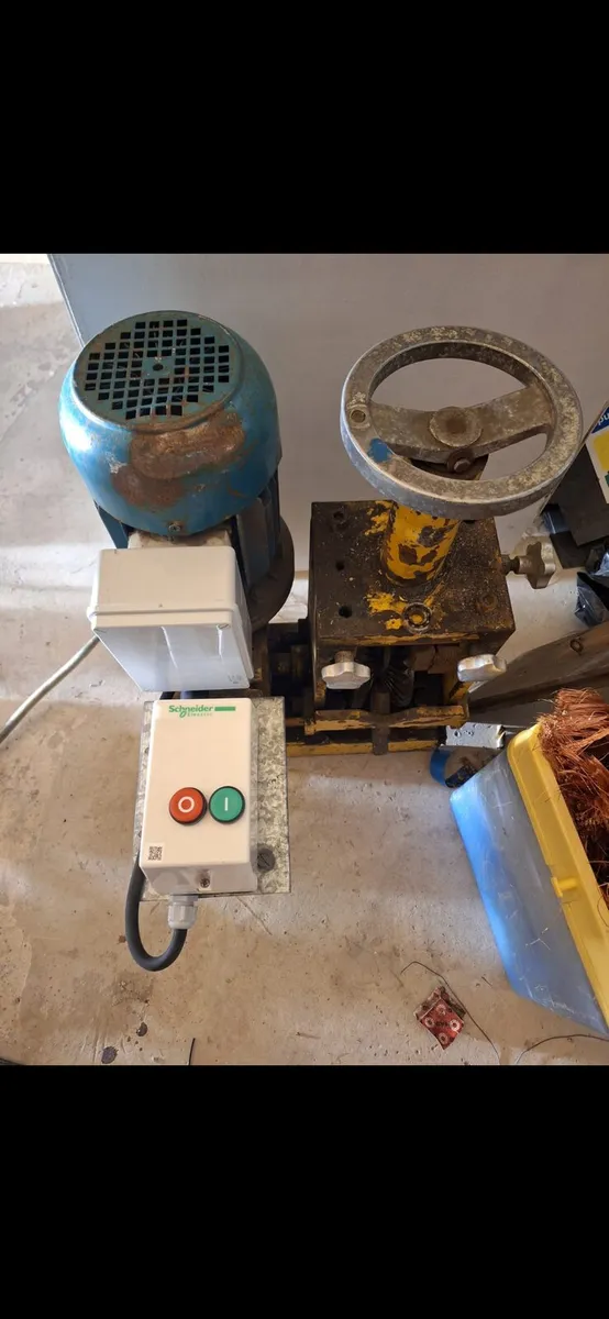 Cable Stripper Heavy Duty - Image 1