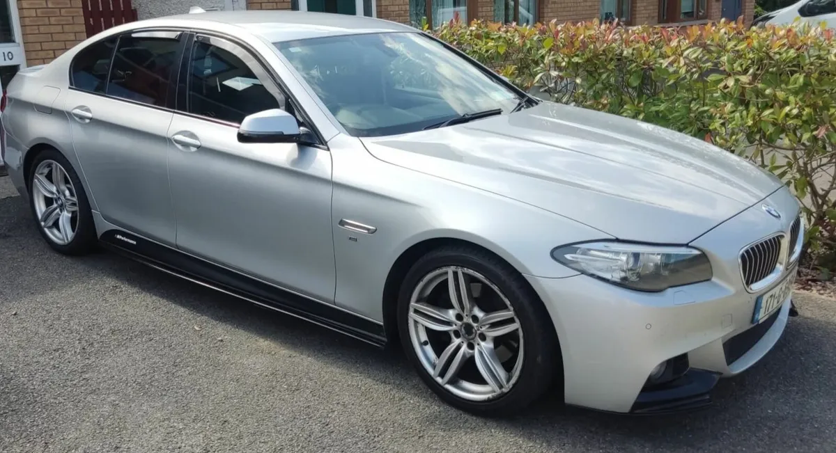 BMW 5-Series 2017 - Image 2