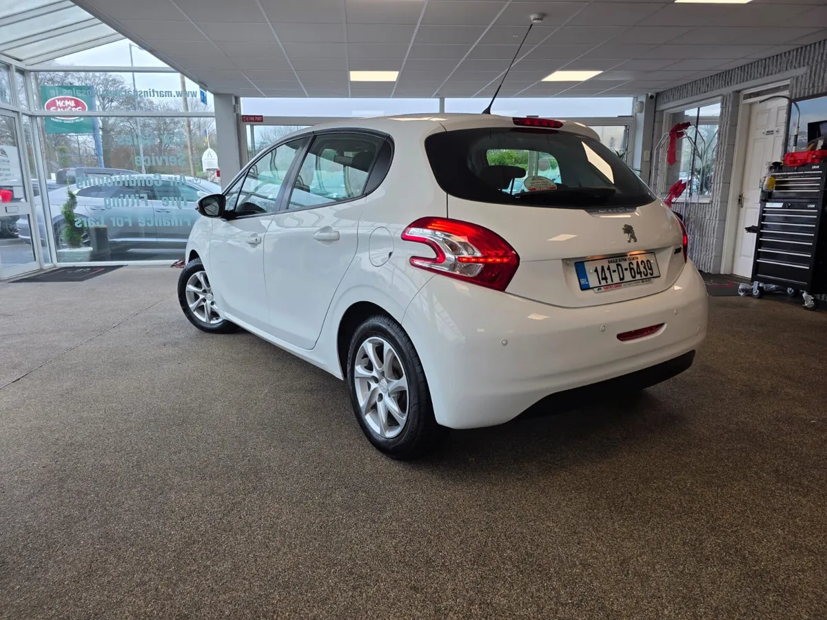 Peugeot 208 1.4 Active 2014 - Image 3