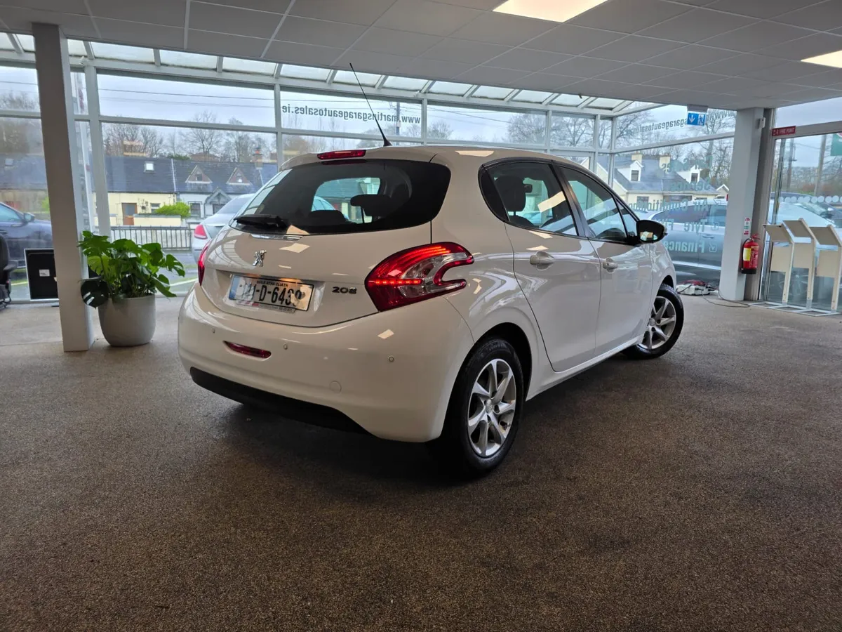 Peugeot 208 1.4 Active 2014 - Image 4