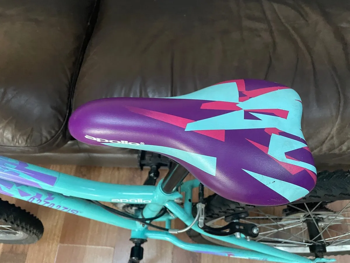 Child’s  Bike - Image 4