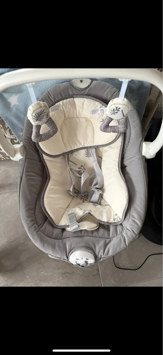 Joie baby swing & rocker - Image 3