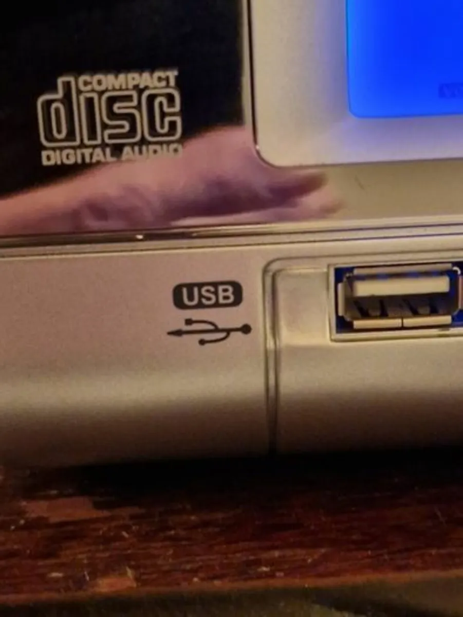 Logik LM100U Hifi Stereo System with Remote Contro - Image 3