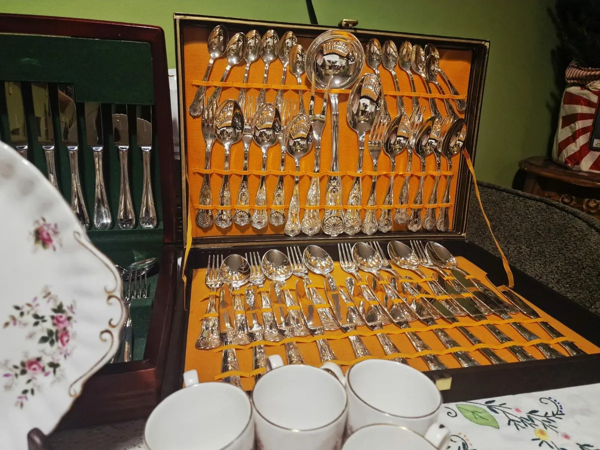 Kings pattern canteen of cutlery - Image 1