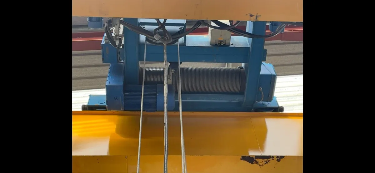 Overhead gantry - Image 3