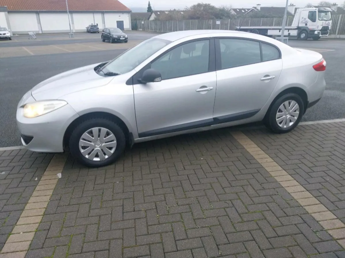 Renault Fluence, NEW NCT 05/26 - Image 2