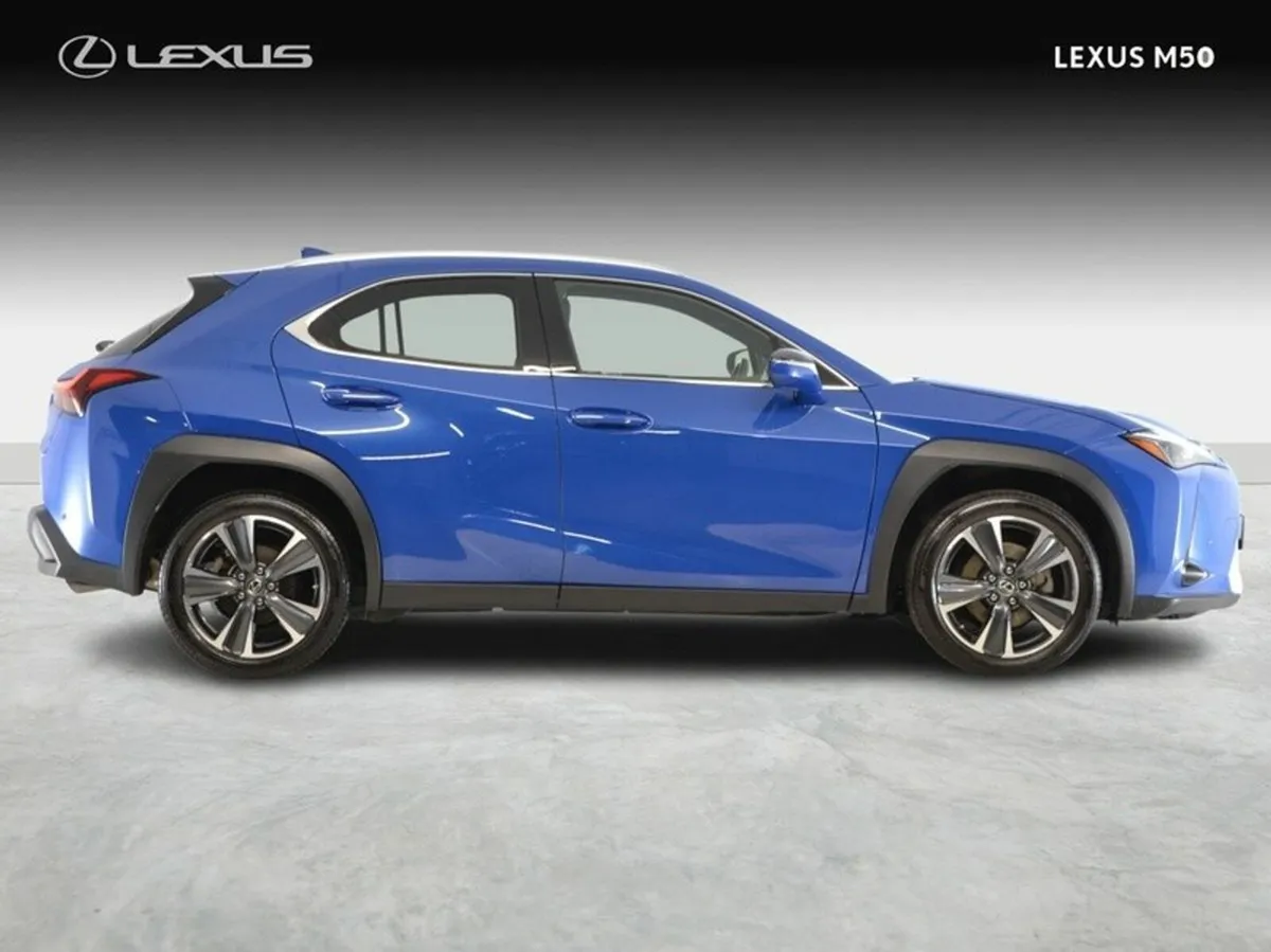 Lexus UX Dynamic - Image 4