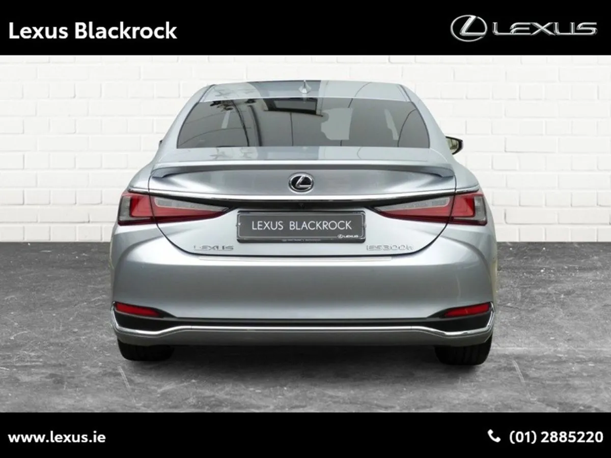 Lexus ES Hybrid Dynamic - Image 4