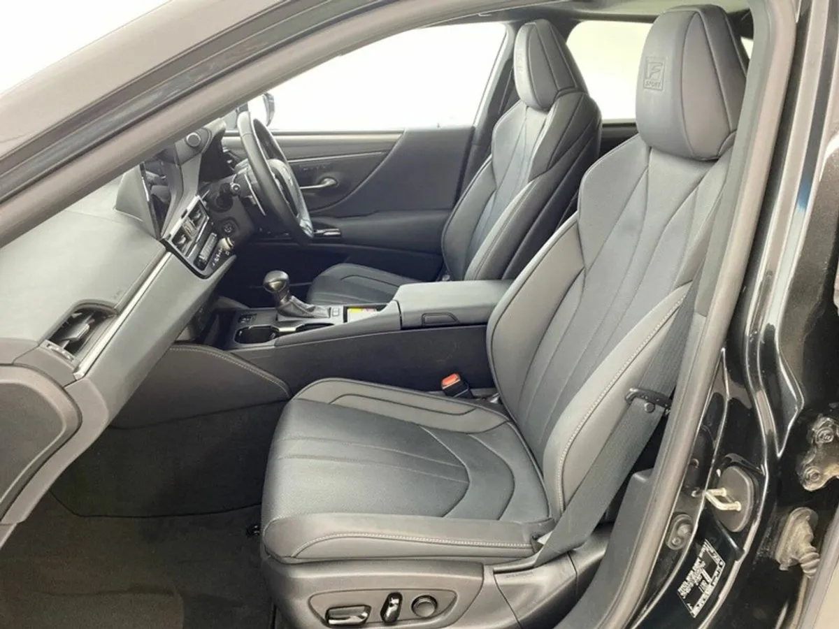 Lexus ES F Sport - Image 2