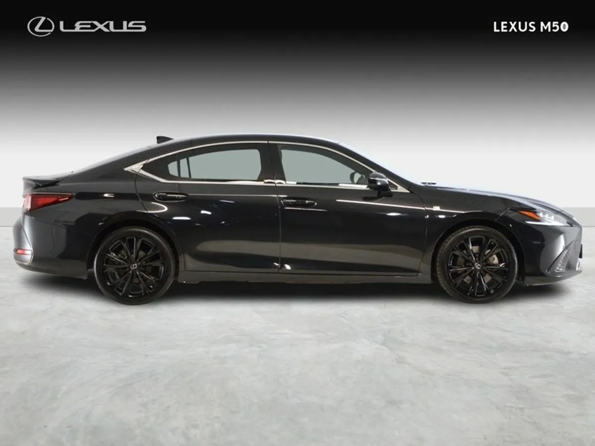 Lexus ES F Sport - Image 4