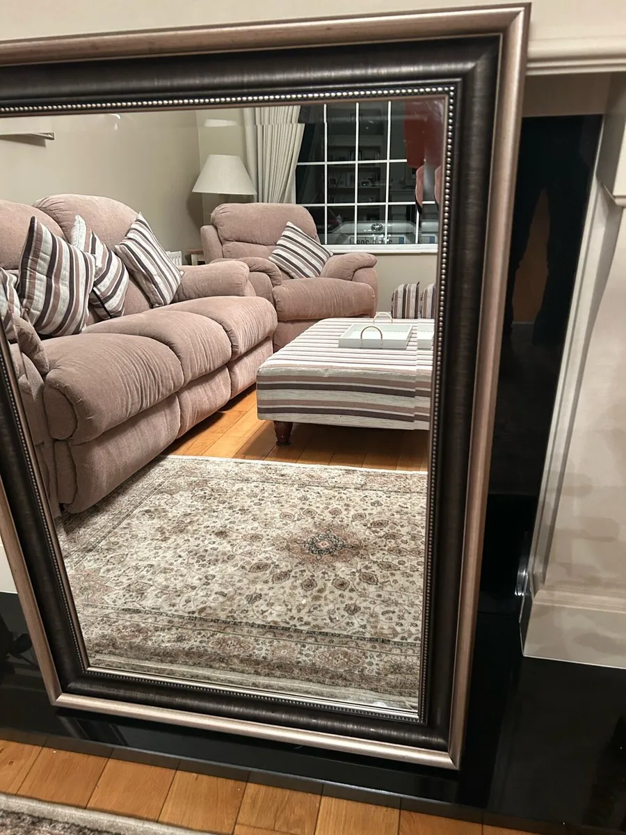 Large mirror - Image 1