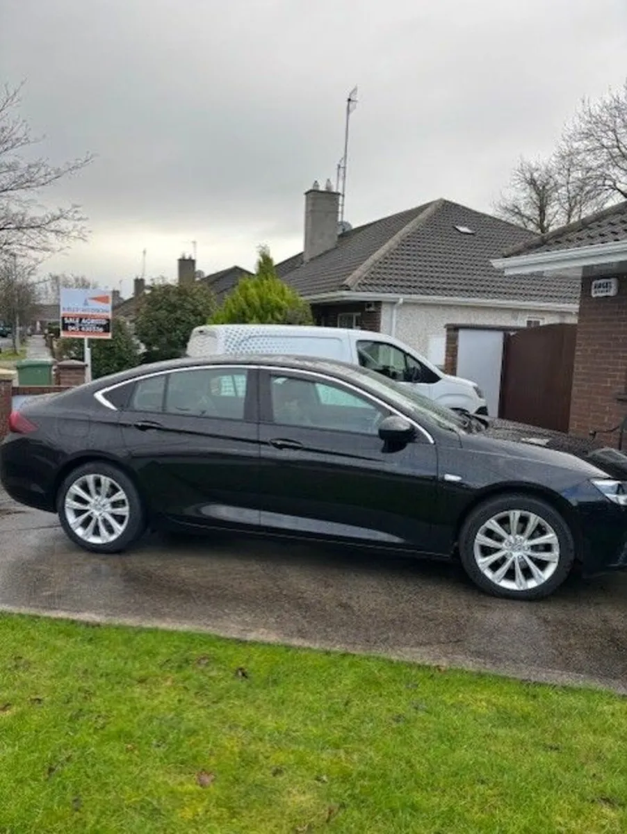 Opel Insignia 2021 - Image 2