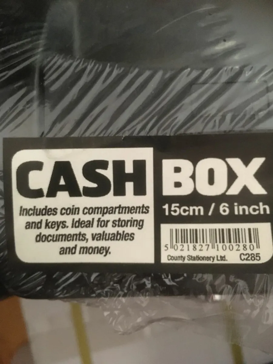 NEW SEALED Set of 4 Cash Boxes with Keys - Image 1